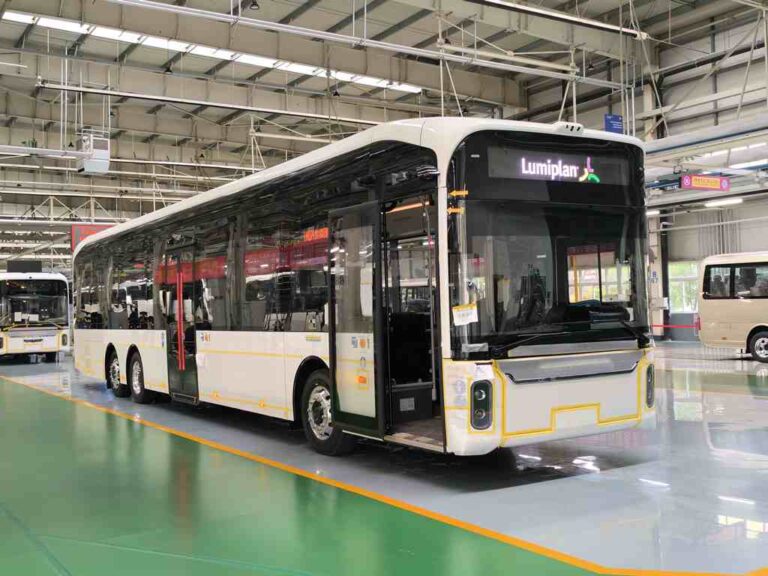 Зачем Центральной Азии китайские автобусы: репортаж с завода Yutong