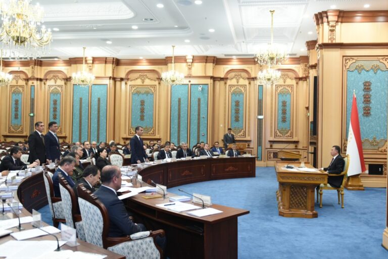 Эффективность борьбы с коррупцией напрямую зависит от взаимодействия госорганов и гражданского общества — премьер Таджикистана