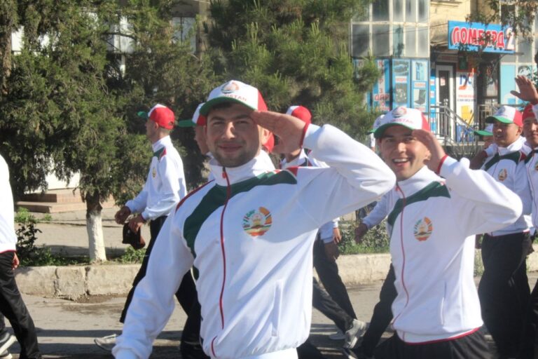 Маъракаи даъвати ҳарбӣ. Ба муҳимтарин саволҳо дар бораи даъват ба хидмати ҳарбӣ посух дарёфтем