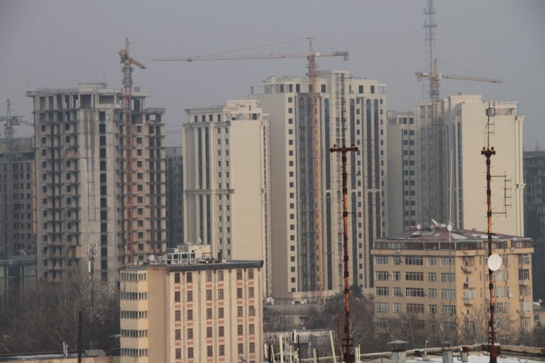 IQAir VS Гидромет: правда о воздухе в Таджикистане