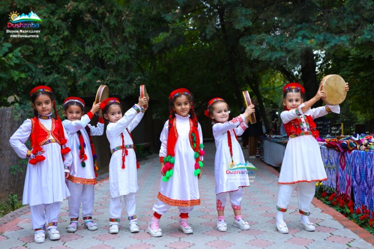 Субҳ ба хайр, Тоҷикистон! Як рӯз дар таърих, зодрӯзи шахсиятҳо, вазъи ҳаво барои 8 майи соли 2026