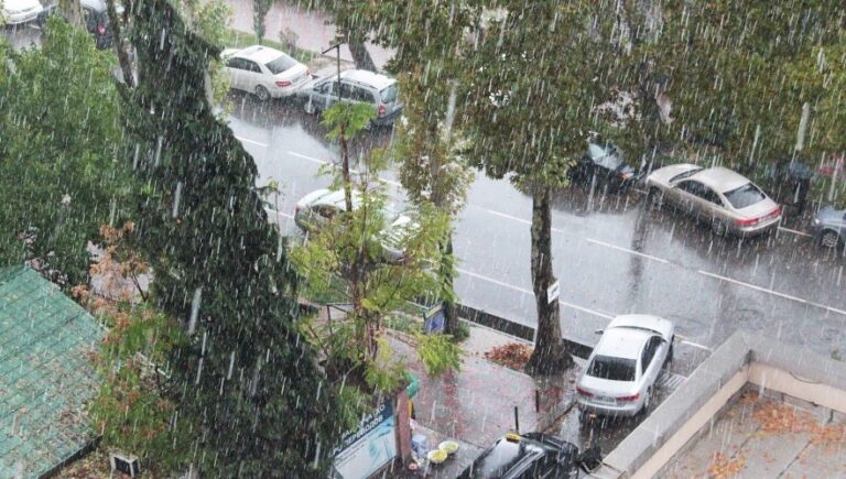 Вазорати нақлиёт: роҳдорон ба кори шабонарӯзӣ гузаштанд