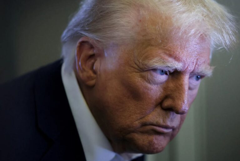 В администрации Трампа задумали выпустить 250-долларовую купюру с его портретом
