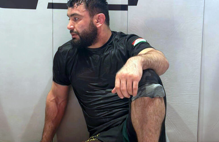 Таджикский боец Лоик Раджабов подписал контракт с лигой ACBJJ