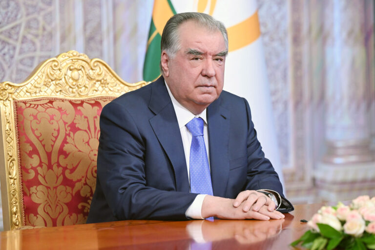 Emomali Rahmon congratulates Tajikistanis on Eid al-Adha and calls for thrift