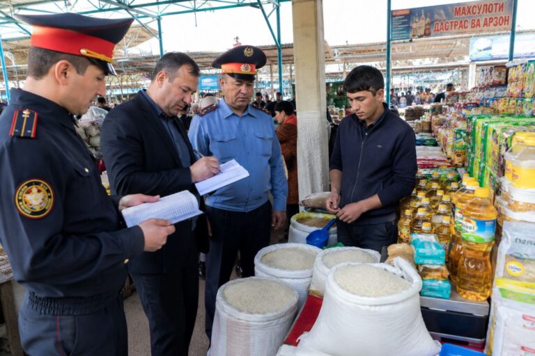 В Душанбе усилили контроль за ценами перед праздником Иди Курбон