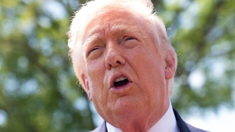 Трамп заявил, что ядерная программа Ирана приоритетнее экономических проблем американцев