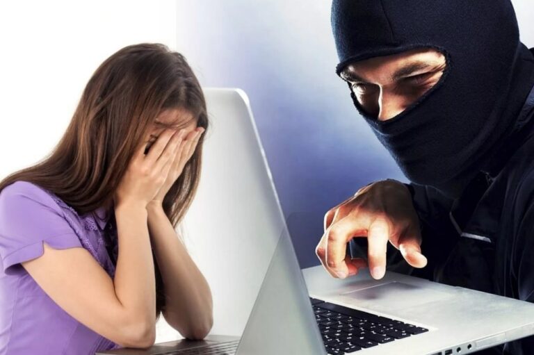 Доверяют интернету больше, чем родителям. Почему дети ищут поддержку у незнакомцев в сети?